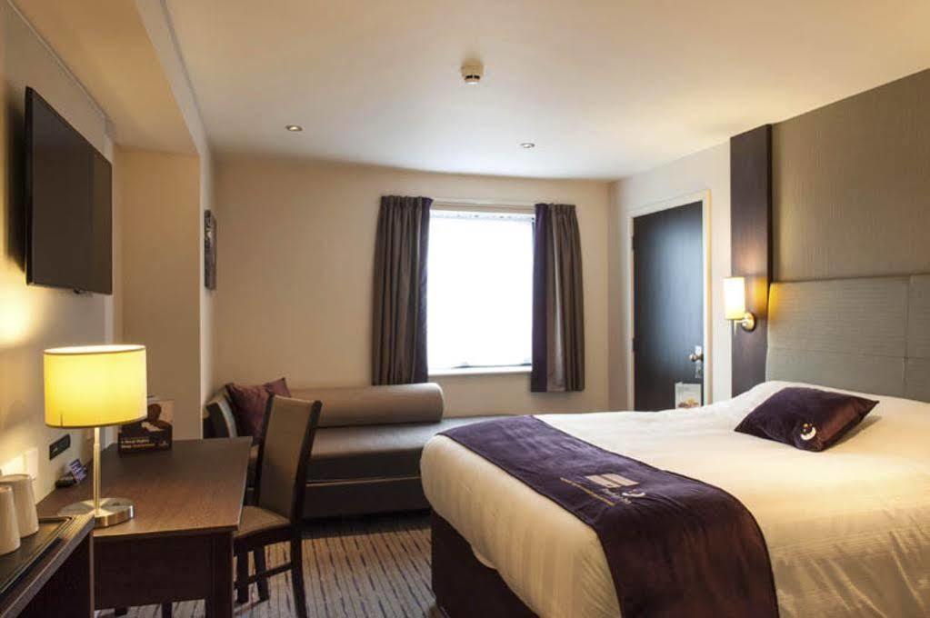 Premier Inn Premier Inn York South West Esterno foto