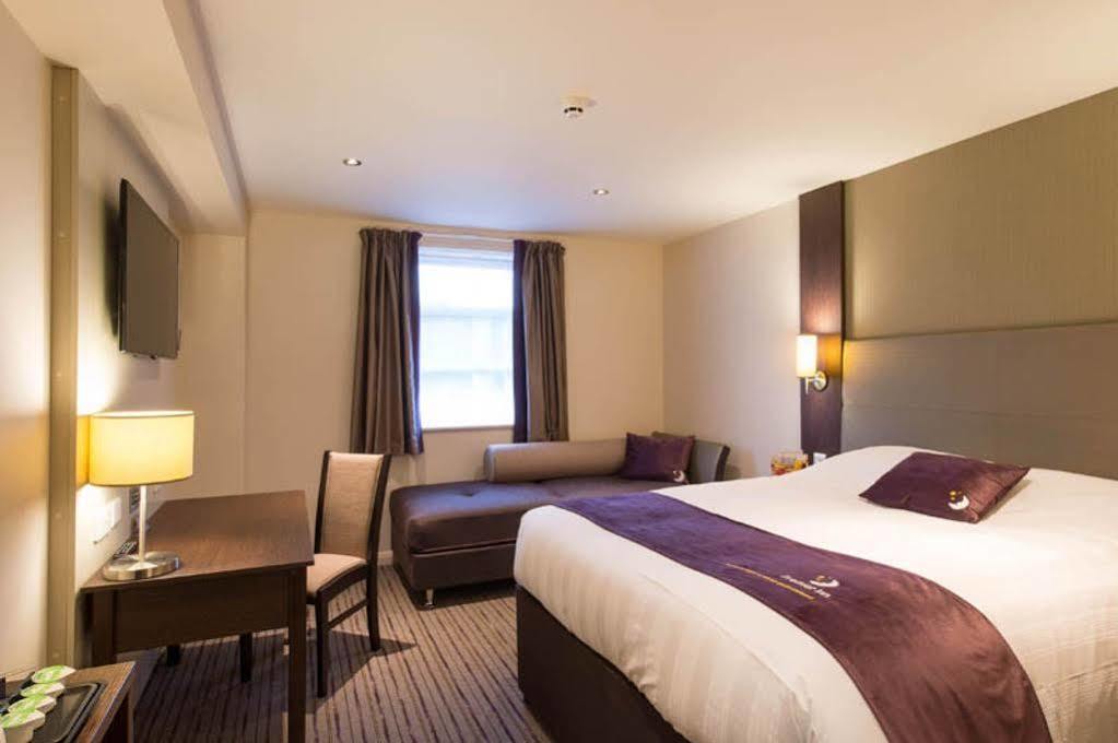 Premier Inn Premier Inn York South West Esterno foto