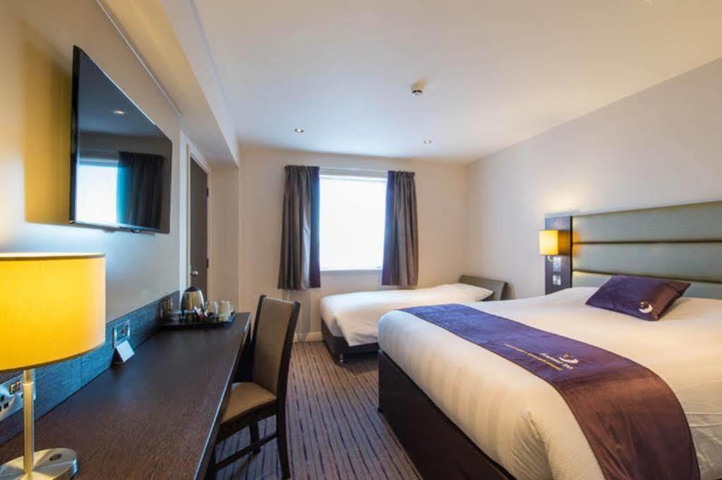 Premier Inn Premier Inn York South West Esterno foto